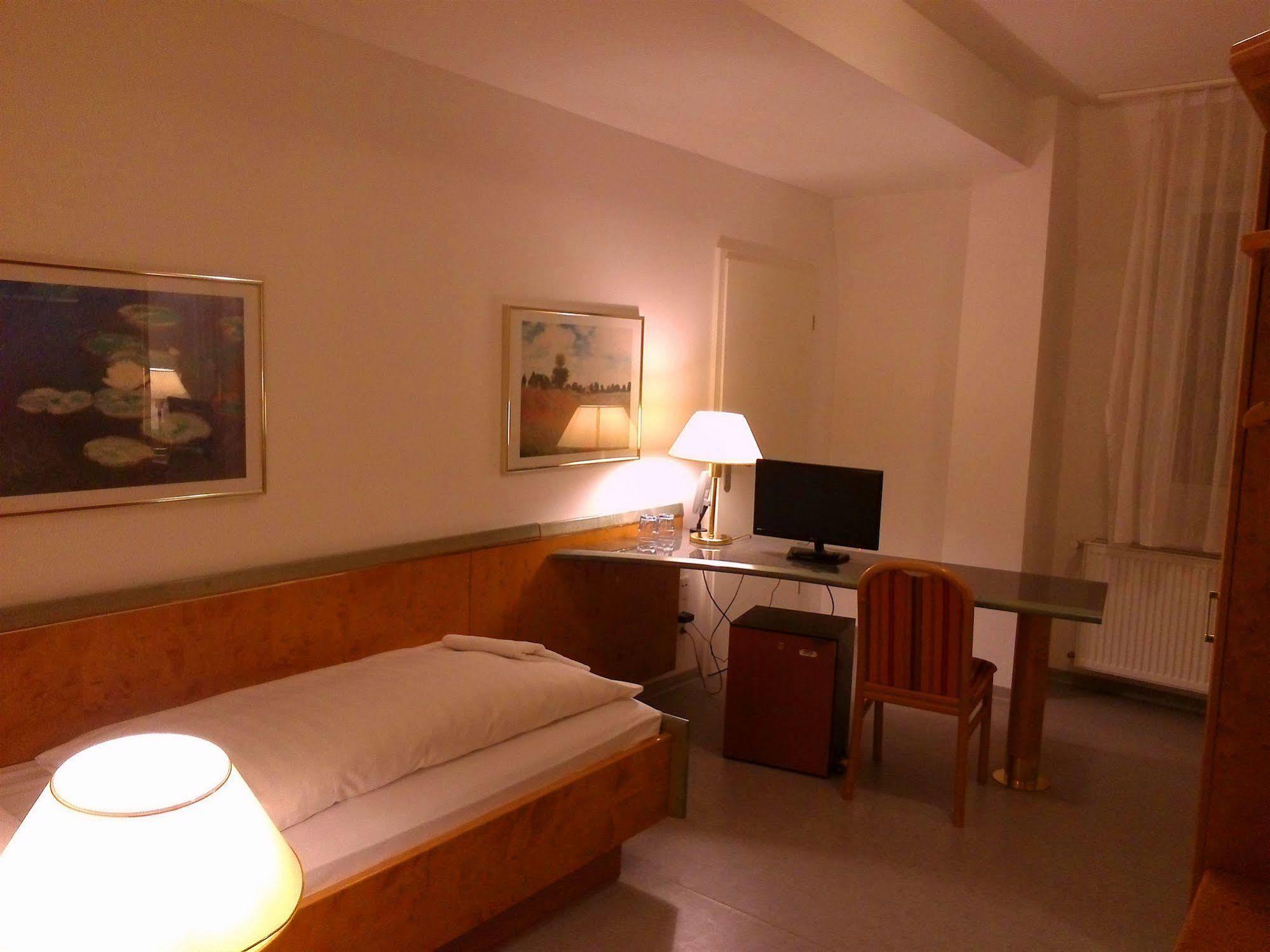 Willy Hotel Frankfurt Frankfurt am Main Kültér fotó